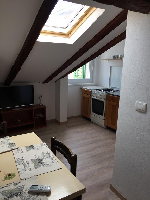 Apartment Retro III Копер Екстер'єр фото